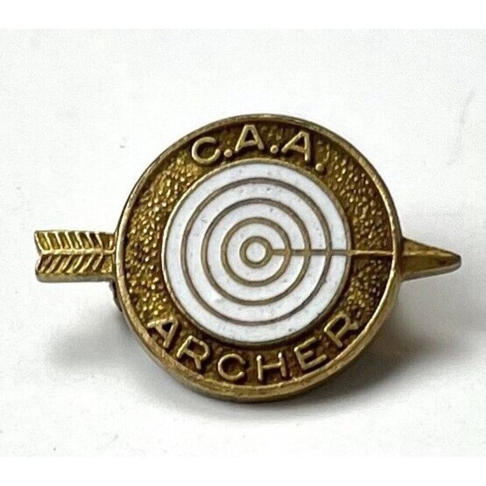 VTG Goldtone/White Target CAA Camp Archery Association Archer Award Pin PINBACK